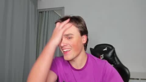 raul online show from 09-18-25, 02:13