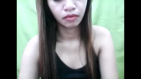 Snapshot of xx_winwin_xx chatting on 12-22-24, 06:49 Mariel online show from 12-22-24, 06:49