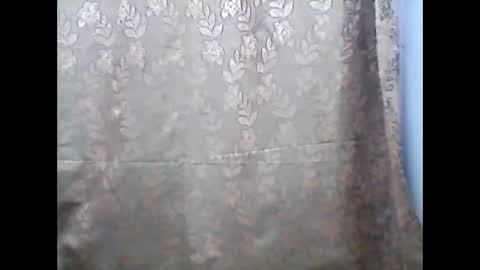 Snapshot of xx_winwin_xx chatting on 12-27-24, 11:42 Mariel online show from 12-27-24, 11:42