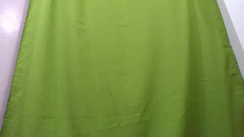 Snapshot of xx_winwin_xx chatting on 02-05-25, 11:39 Mariel online show from 02-05-25, 11:39