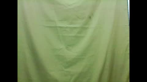 Snapshot of xx_winwin_xx chatting on 10-09-25, 01:25 Mariel online show from 10-09-25, 01:25