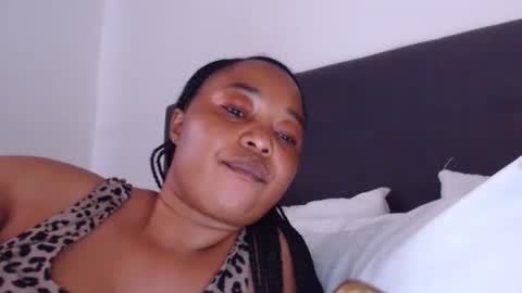 Xxamor online show from 10-20-25, 03:23