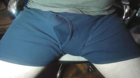 xxdadbod4ladiesxx online show from 04-09-26, 08:25