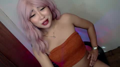 Snapshot of xxexpensive_candy chatting on 12-02-25, 12:16 Janae online show from 12-02-25, 12:16