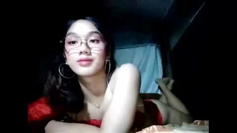 Snapshot of xxgoddessofsatisfactionxx chatting on 02-13-25, 04:39 Sophie online show from 02-13-25, 04:39