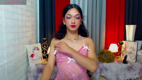 Snapshot of xxgoddessofsatisfactionxx chatting on 03-01-25, 02:59 Sophie online show from 03-01-25, 02:59