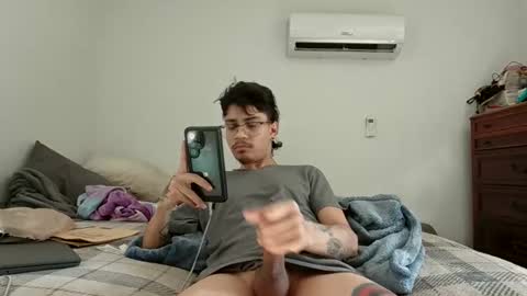 Snapshot of xxjasoneecxx chatting on 05-14-26, 12:45 XxJasoneecxX online show from 05-14-26, 12:45