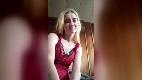 Snapshot of xxjessiebugxx chatting on 06-12-26, 11:46 xxjessiebugxx online show from 06-12-26, 11:46