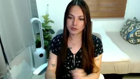 Snapshot of xxjulielovesyouxx chatting on 10-13-25, 09:37 July online show from 10-13-25, 09:37