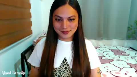 Snapshot of xxjulielovesyouxx chatting on 06-23-26, 08:07 July online show from 06-23-26, 08:07