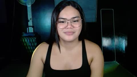 Kylie Smith online show from 10-26-25, 08:37