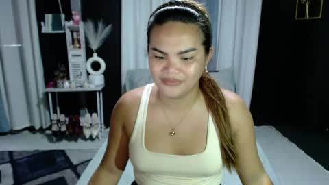 Snapshot of xxkylie_smithxx chatting on 06-04-26, 08:53 Kylie Smith online show from 06-04-26, 08:53