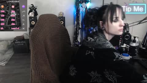 Snapshot of xxlilithmoonxx chatting on 01-25-25, 08:53 Lilith online show from 01-25-25, 08:53
