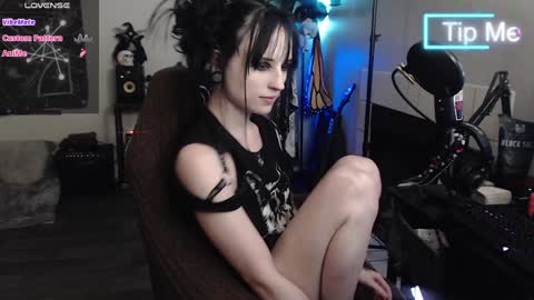 Snapshot of xxlilithmoonxx chatting on 01-26-25, 09:19 Lilith online show from 01-26-25, 09:19