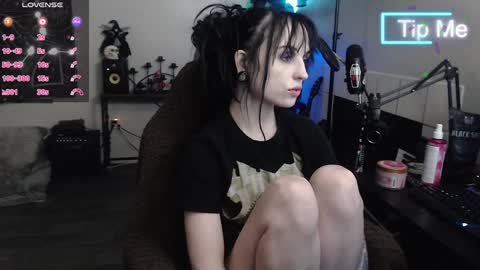 Snapshot of xxlilithmoonxx chatting on 01-28-25, 03:15 Lilith online show from 01-28-25, 03:15