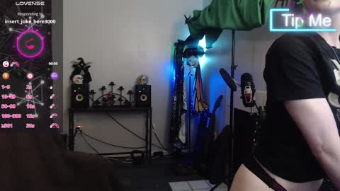 Snapshot of xxlilithmoonxx chatting on 01-28-25, 06:16 Lilith online show from 01-28-25, 06:16