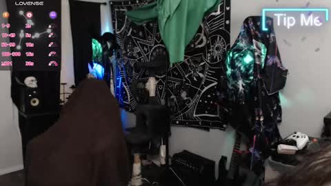 Snapshot of xxlilithmoonxx chatting on 02-17-25, 03:36 Lilith online show from 02-17-25, 03:36