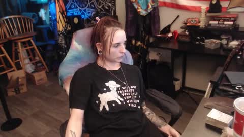Snapshot of xxlilithmoonxx chatting on 11-08-25, 05:40 Lilith online show from 11-08-25, 05:40