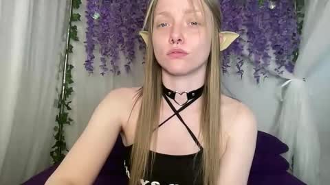 Snapshot of xxloveanastasia chatting on 05-11-26, 03:07 LoveAnastasia online show from 05-11-26, 03:07