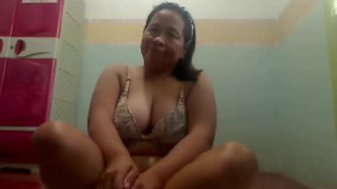 xxpinaymomxx online show from 11-29-25, 07:00