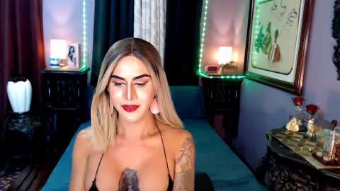 urperfection kelly online show from 01-12-25, 01:58