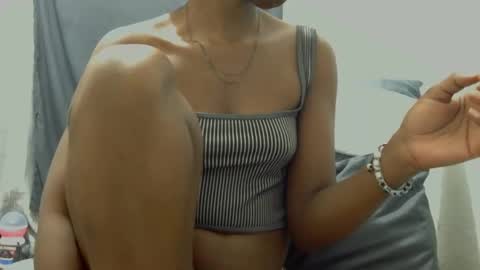 Snapshot of xxsexytalia28 chatting on 02-16-25, 05:04 xxsexytalia28 online show from 02-16-25, 05:04