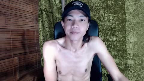 Snapshot of xxskinny_alonzoxx chatting on 01-05-25, 08:10 Ali online show from 01-05-25, 08:10