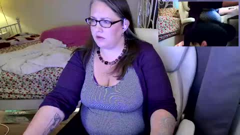 Strawberry Jane online show from 06-04-26, 03:12