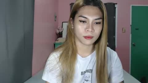 Snapshot of xxstunningmichxx chatting on 12-28-24, 07:54 xxstunningmichxx online show from 12-28-24, 07:54