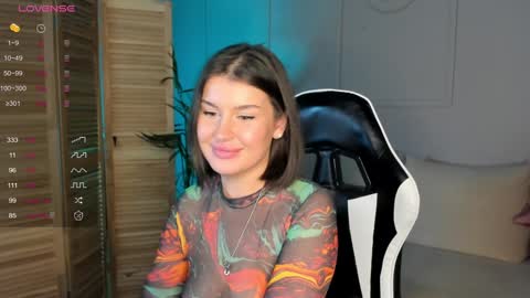 Snapshot of xxviktoryqueenxx chatting on 12-06-24, 04:03 Vi online show from 12-06-24, 04:03