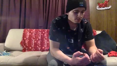 Snapshot of xxvizzyxx chatting on 11-24-25, 08:14 Vizzy online show from 11-24-25, 08:14