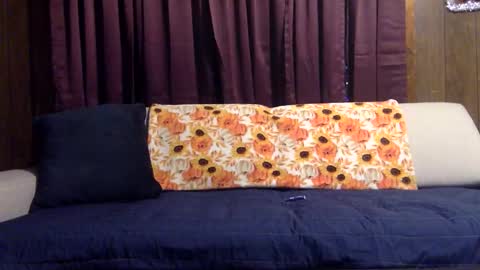 Snapshot of xxvizzyxx chatting on 12-01-25, 02:16 Vizzy online show from 12-01-25, 02:16