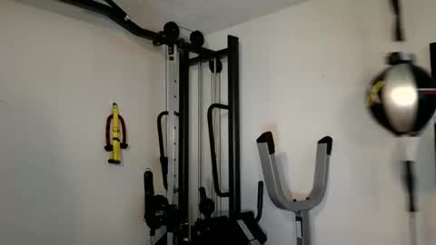 Snapshot of xxx_fitness chatting on 01-02-25, 07:51 Frost online show from 01-02-25, 07:51