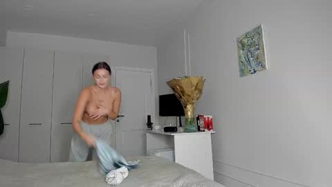 xxx_leila online show from 11-02-25, 10:17