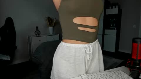 xxx_leila online show from 07-07-26, 10:41