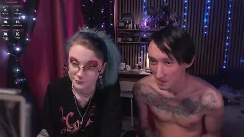 Snapshot of xxx_rays chatting on 05-09-26, 07:02 Ray and Andy online show from 05-09-26, 07:02