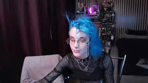Snapshot of xxx_rays chatting on 08-09-26, 10:42 Ray and Andy online show from 08-09-26, 10:42