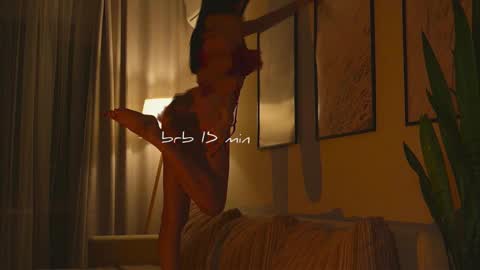 Molly online show from 01-18-26, 03:05