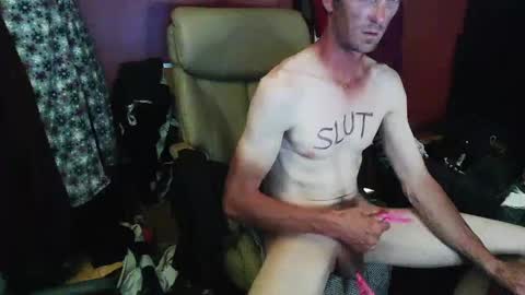Snapshot of xxxboytoy_ chatting on 08-01-26, 12:32 Sean online show from 08-01-26, 12:32