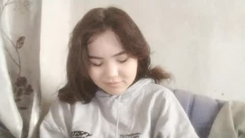 xxxcutekittyx online show from 05-17-26, 09:49