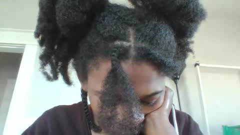 Danielle online show from 11-05-25, 03:01