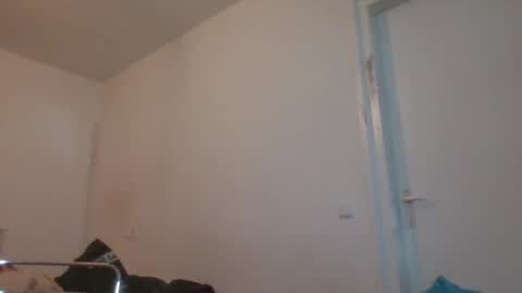 Danielle online show from 04-10-26, 05:28