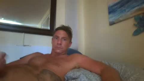 Snapshot of xxxelentdick chatting on 06-11-26, 09:57 deeeeznutz online show from 06-11-26, 09:57
