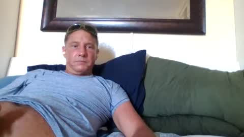 Snapshot of xxxelentdick chatting on 07-21-26, 03:53 deeeeznutz online show from 07-21-26, 03:53