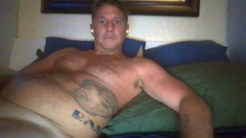 Snapshot of xxxelentdick chatting on 07-23-26, 06:22 deeeeznutz online show from 07-23-26, 06:22