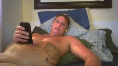 Snapshot of xxxelentdick chatting on 07-28-26, 12:34 deeeeznutz online show from 07-28-26, 12:34