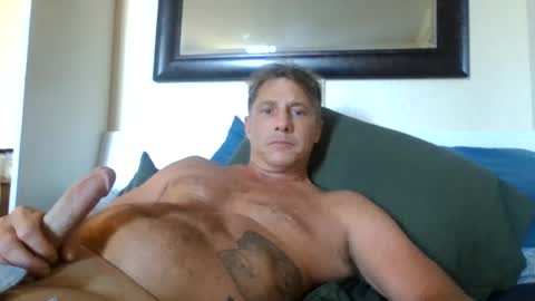 Snapshot of xxxelentdick chatting on 07-30-26, 03:16 deeeeznutz online show from 07-30-26, 03:16