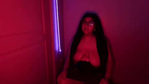 Snapshot of xxxenmascaradosxxx chatting on 05-16-26, 05:59 Parejahot69 online show from 05-16-26, 05:59