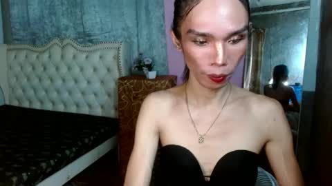 Your Princess Yums online show from 12-13-24, 02:16