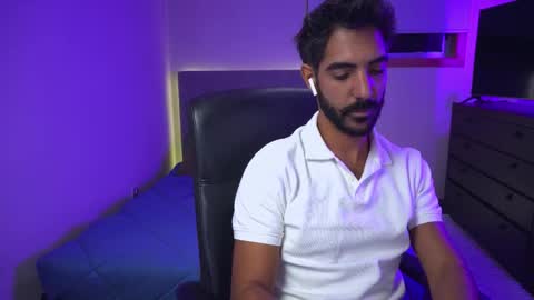 Snapshot of xxxhabibi chatting on 10-14-25, 03:24 xxxhabibi online show from 10-14-25, 03:24